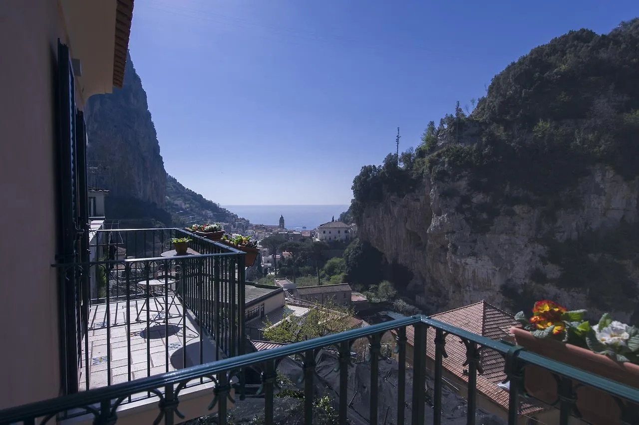 Bed and Breakfast La Valle Delle Ferriere Amalfi