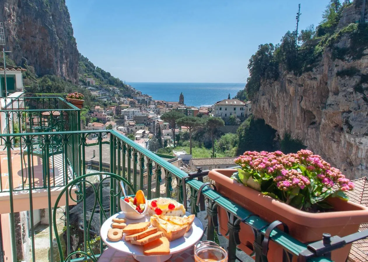 Bed and Breakfast La Valle Delle Ferriere Amalfi Itálie