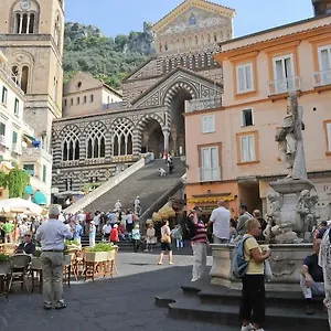 La Piazzetta Affittacamere